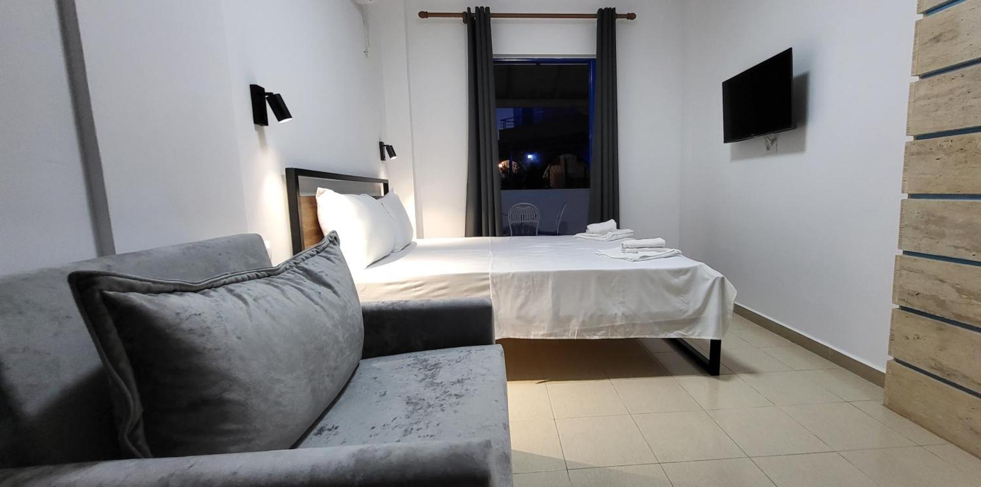 Itaka Summer Rooms Lukova Екстериор снимка