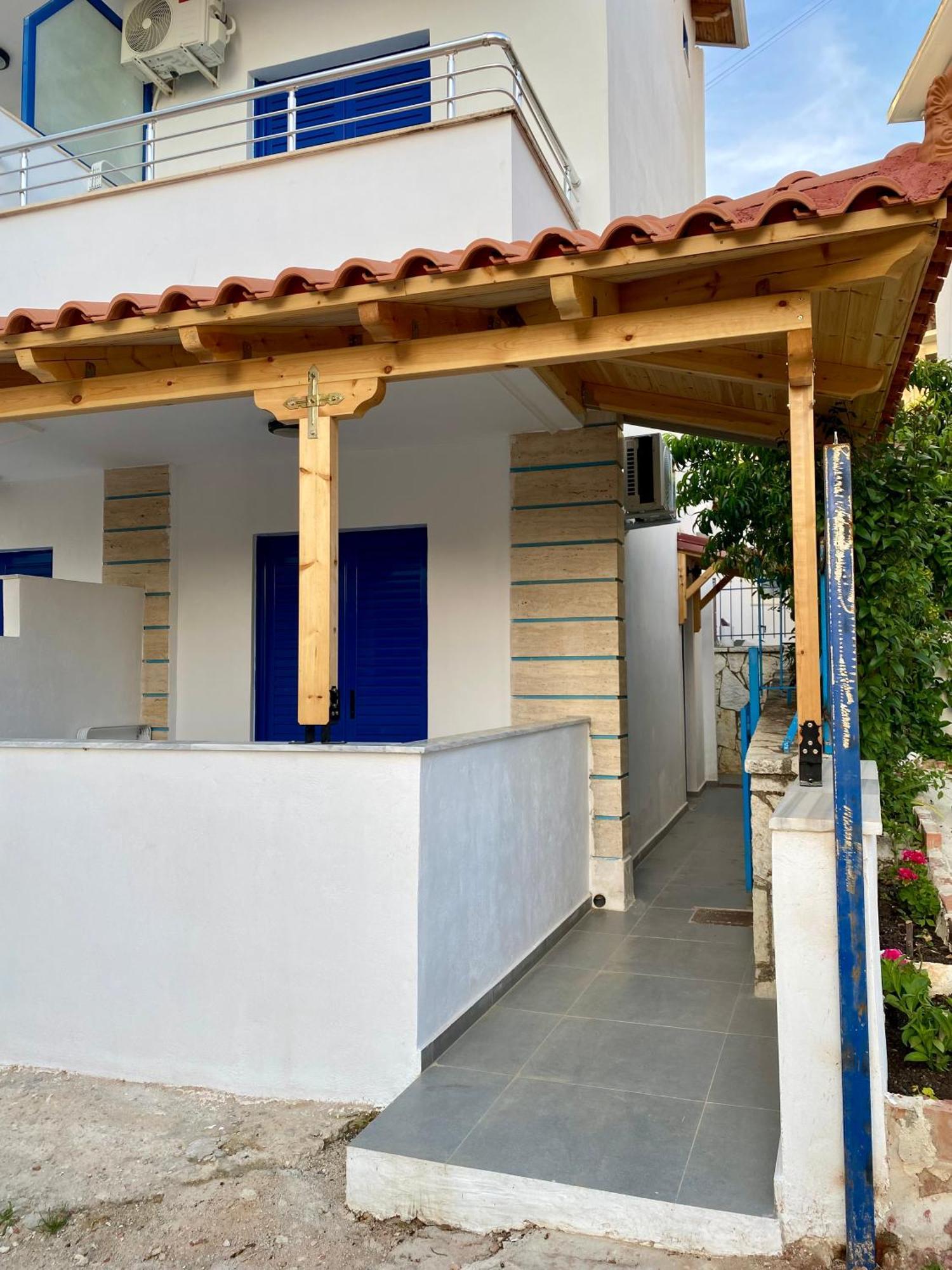Itaka Summer Rooms Lukova Екстериор снимка