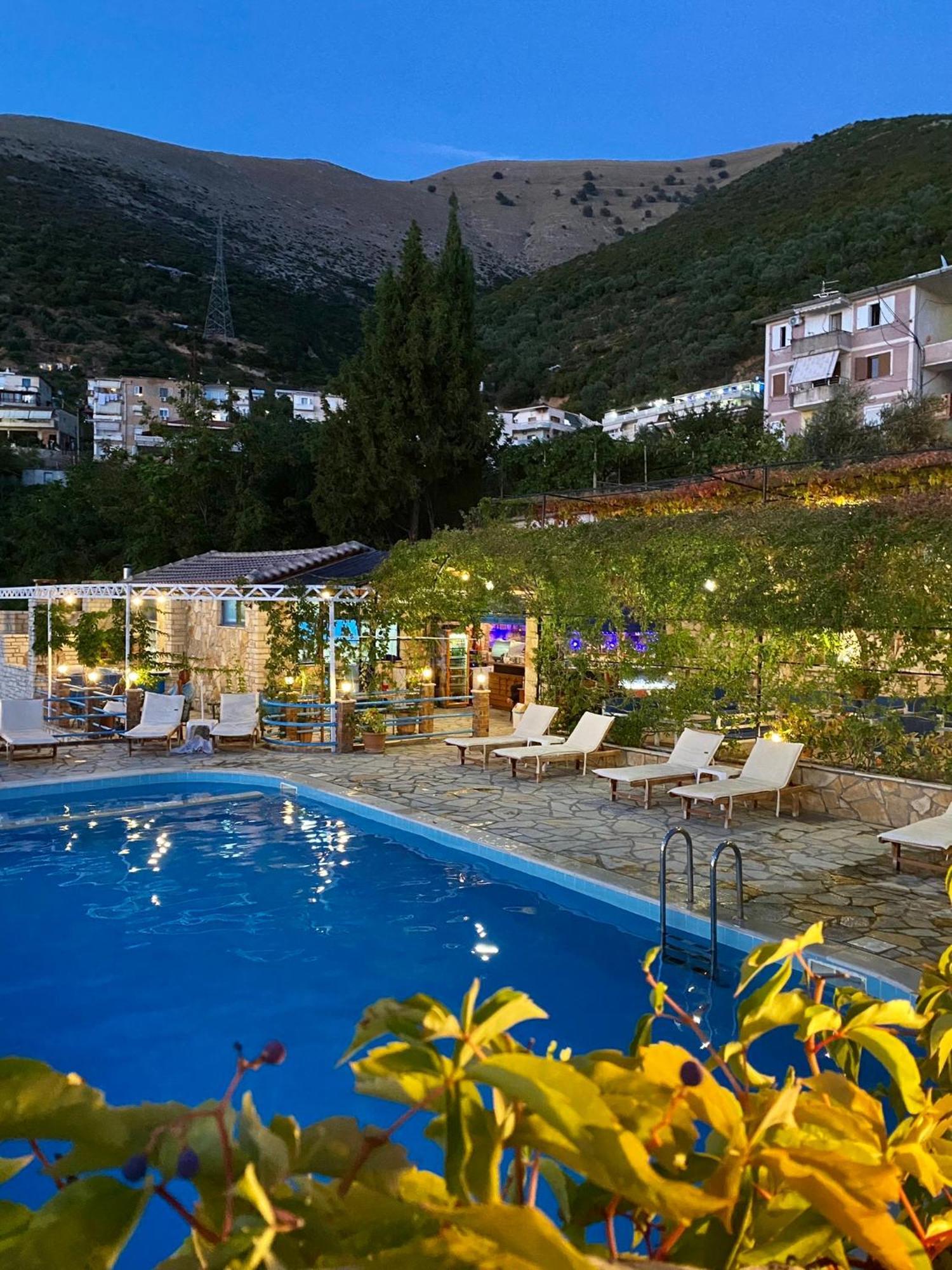 Itaka Summer Rooms Lukova Екстериор снимка